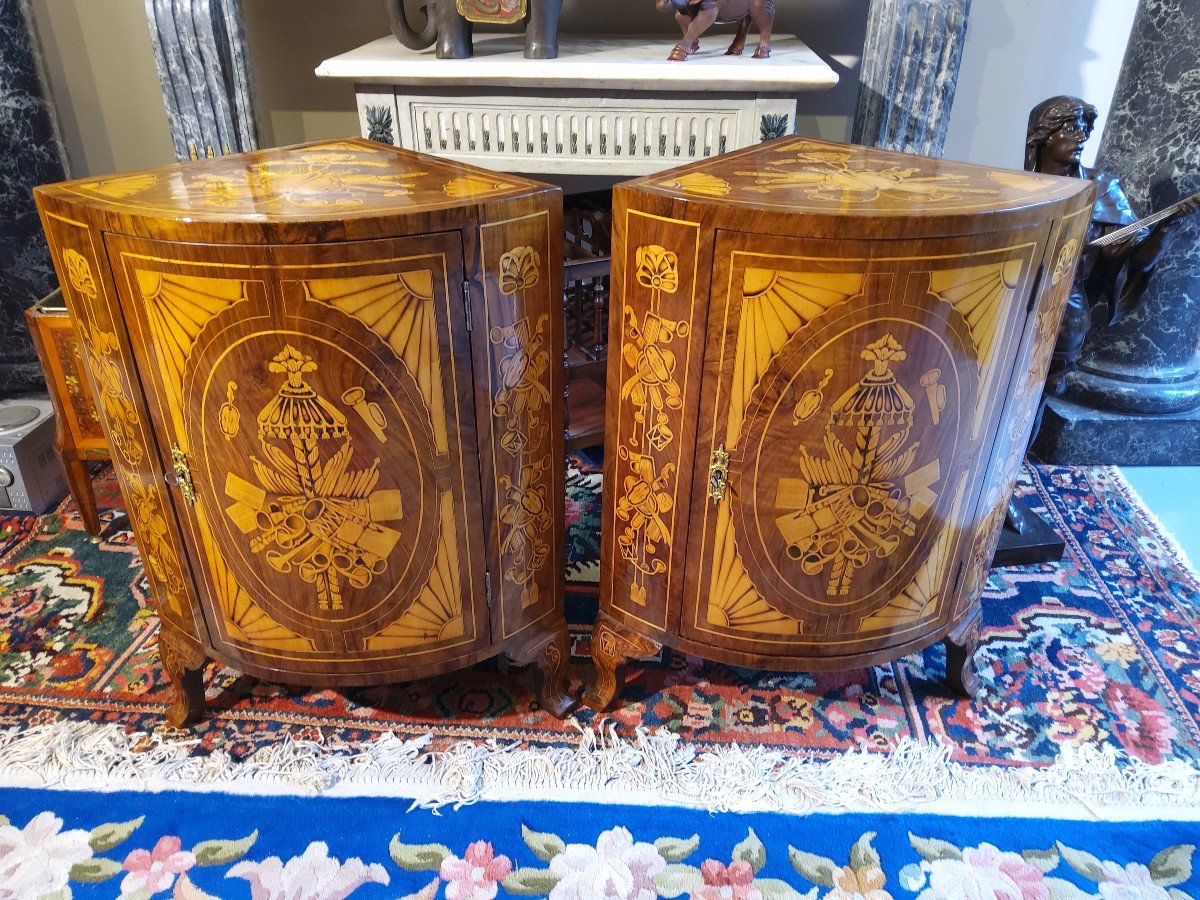 Pair Of Corners End XVIII Or Beginning XIX In Dutch Marquetry